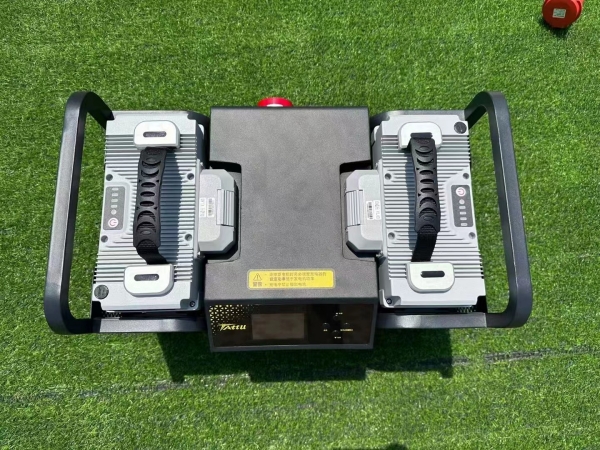 無(wú)人機(jī)電池充電器 無(wú)人機(jī)電池充電器