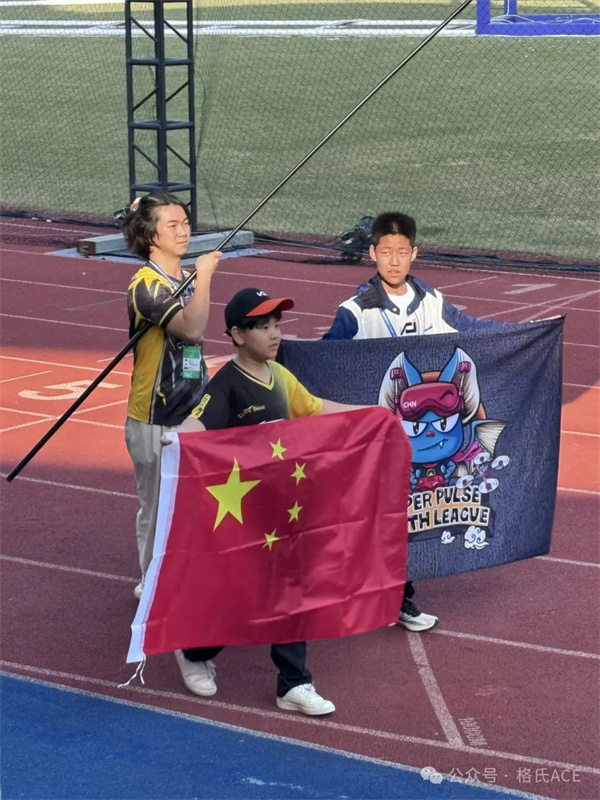 龍隊(duì)、小白、果果