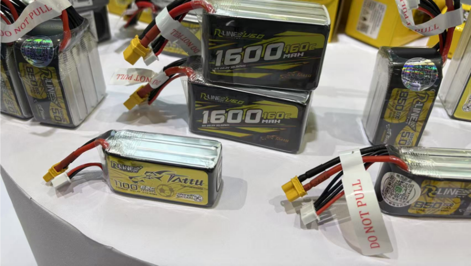 足球無人機電池