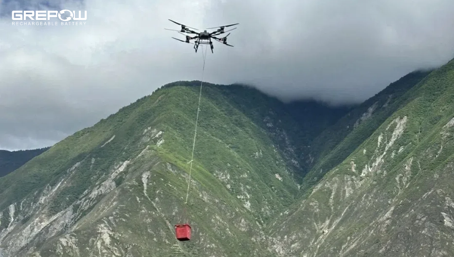 重載無人機(jī)運(yùn)輸物品 重載無人機(jī)運(yùn)輸物品