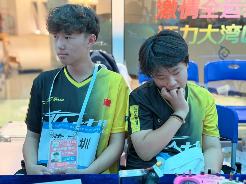 小白、果果，