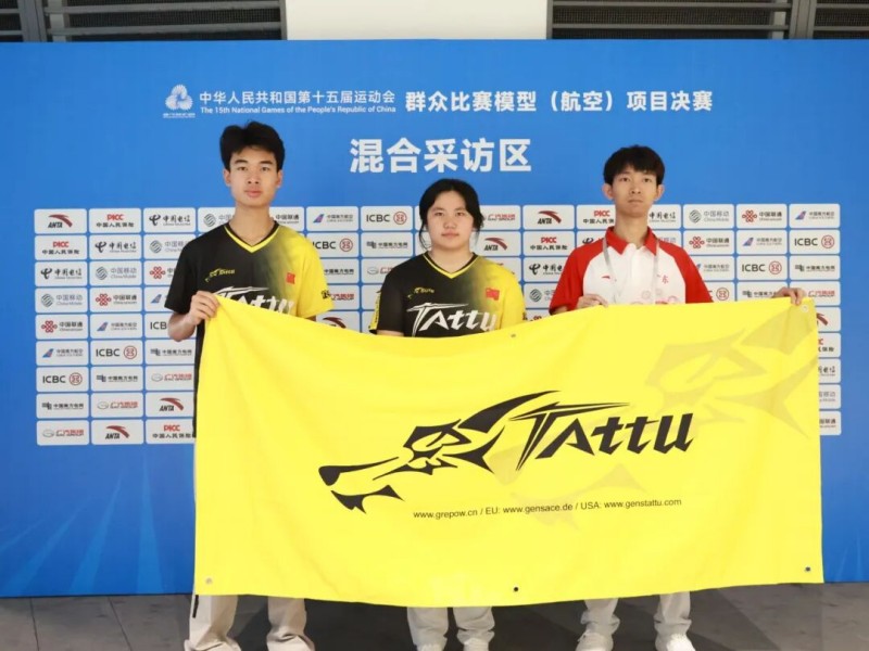 孔海森、何雨瞳、李皓哲